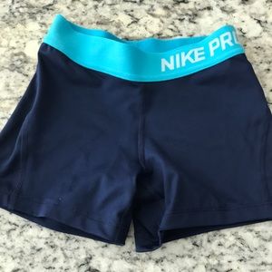 Nike Pros girls small